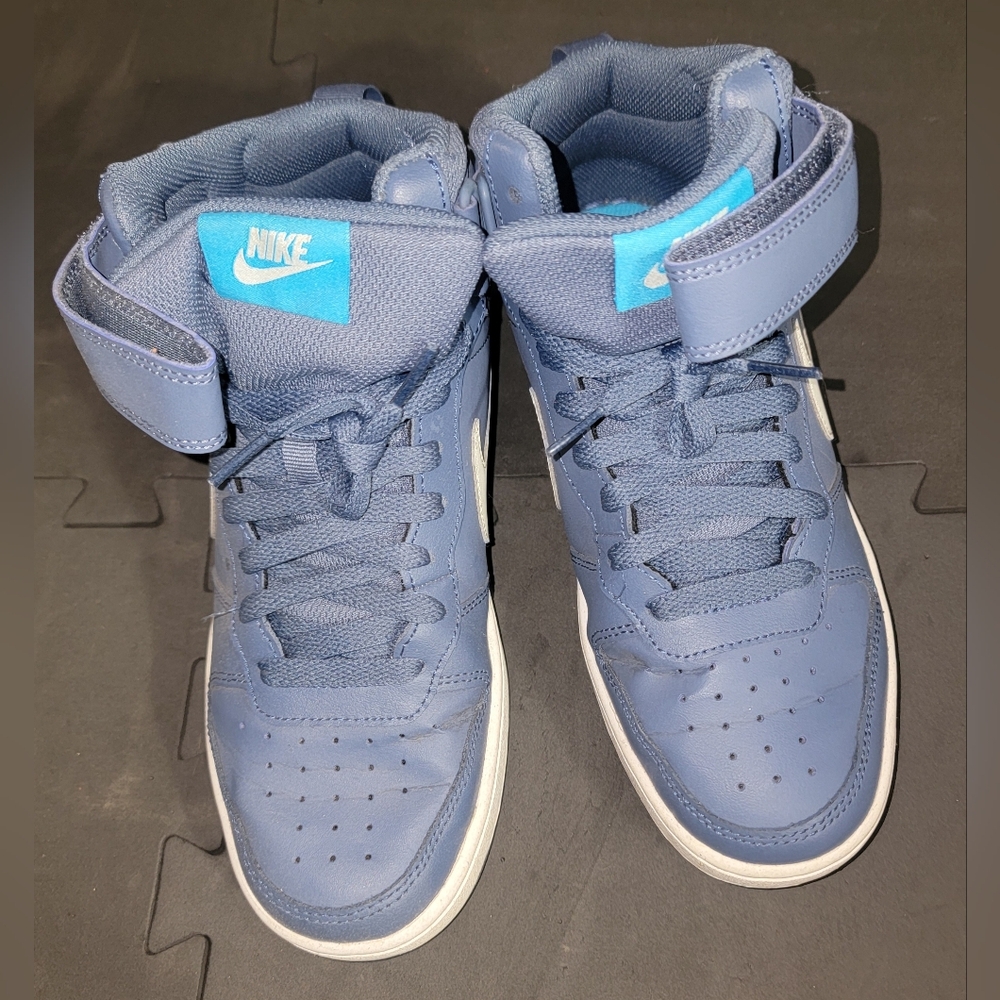 Kids Nike Sneakers 6Y